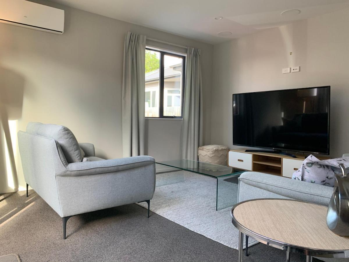 Stylish Oasis In Chalet Christchurch